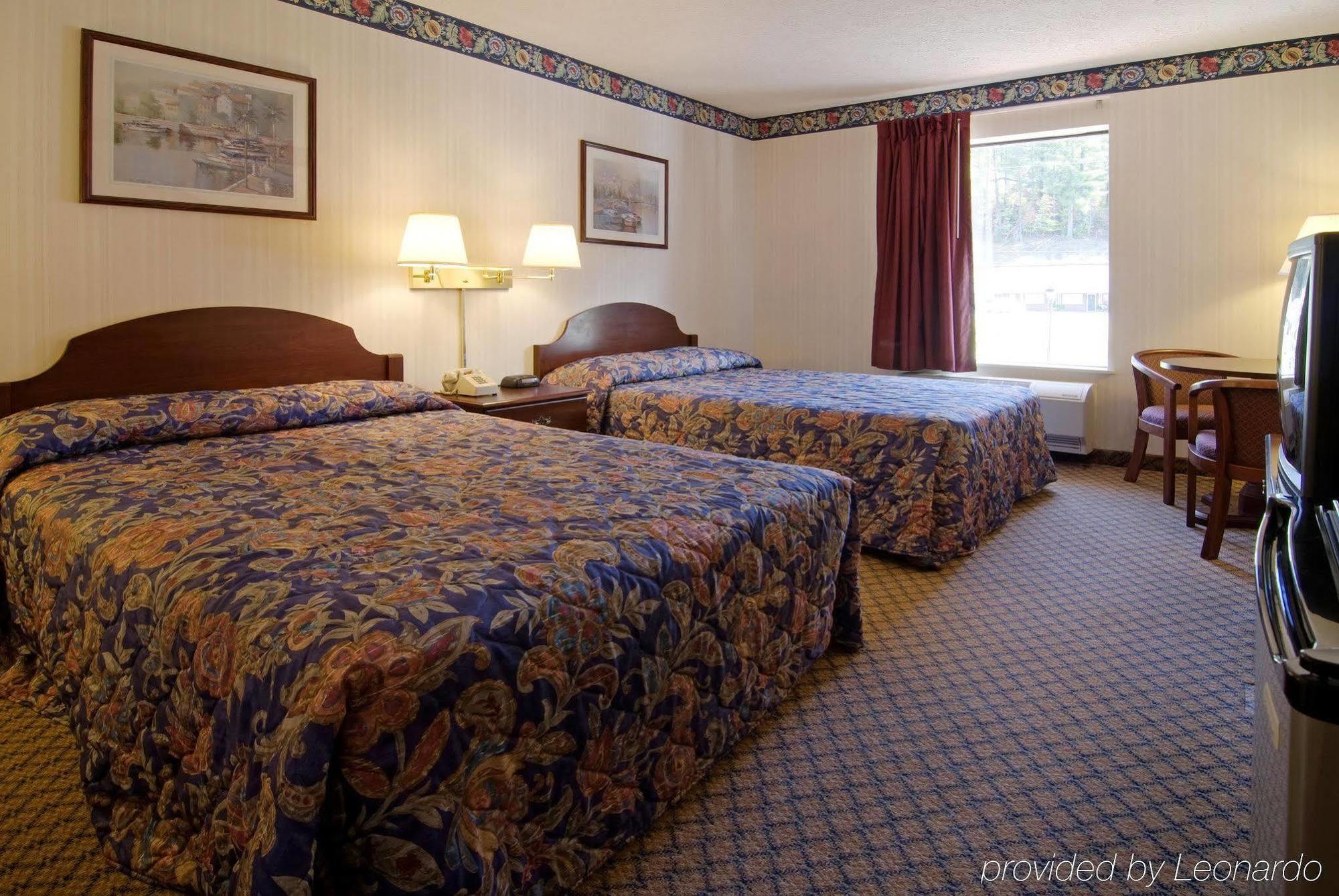 Americas Best Value Inn - Clayton Zimmer foto