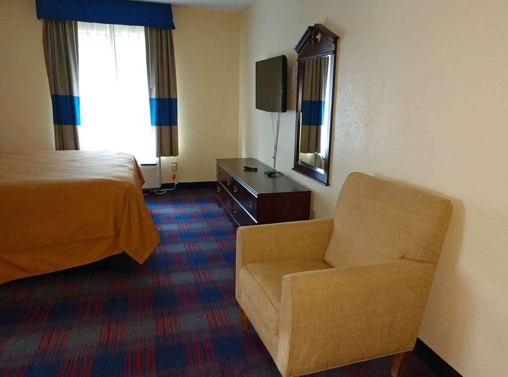 Americas Best Value Inn - Clayton Zimmer foto